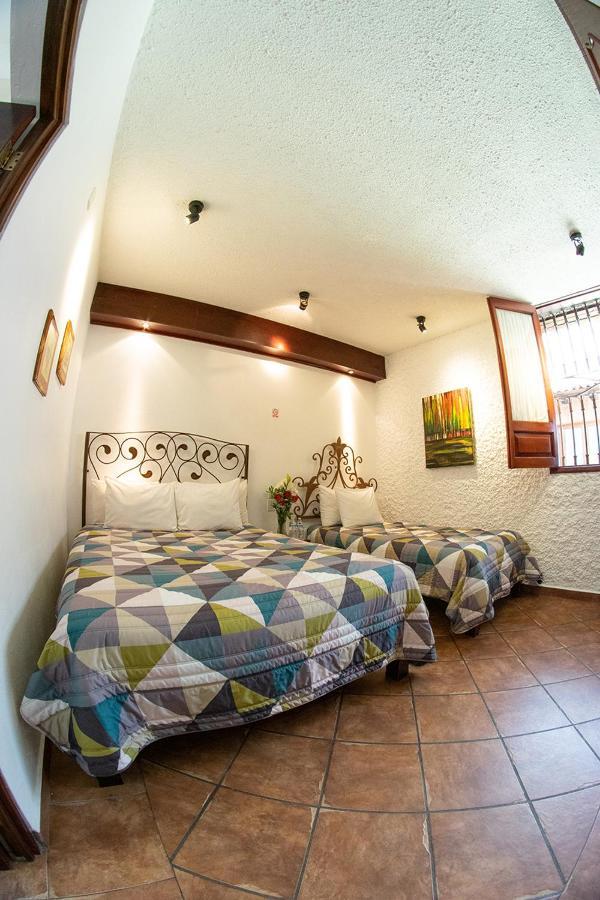Hotel Meson De Los Remedios Morelia Esterno foto