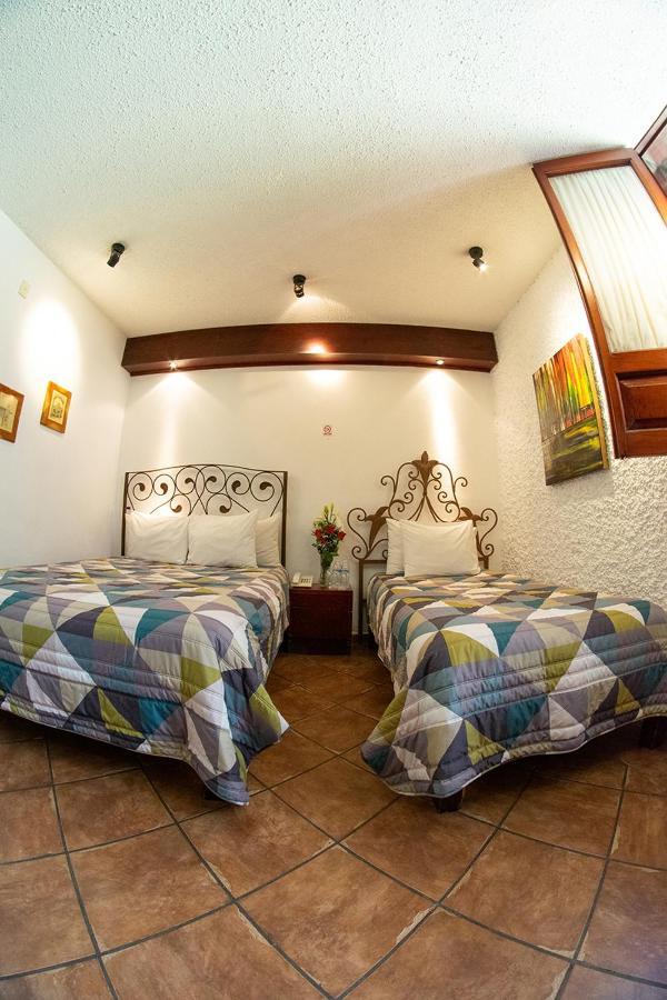 Hotel Meson De Los Remedios Morelia Esterno foto