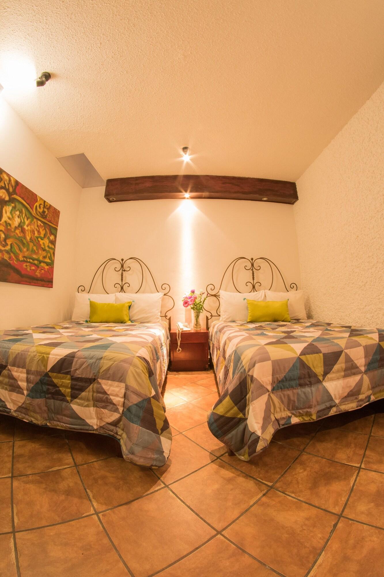 Hotel Meson De Los Remedios Morelia Esterno foto