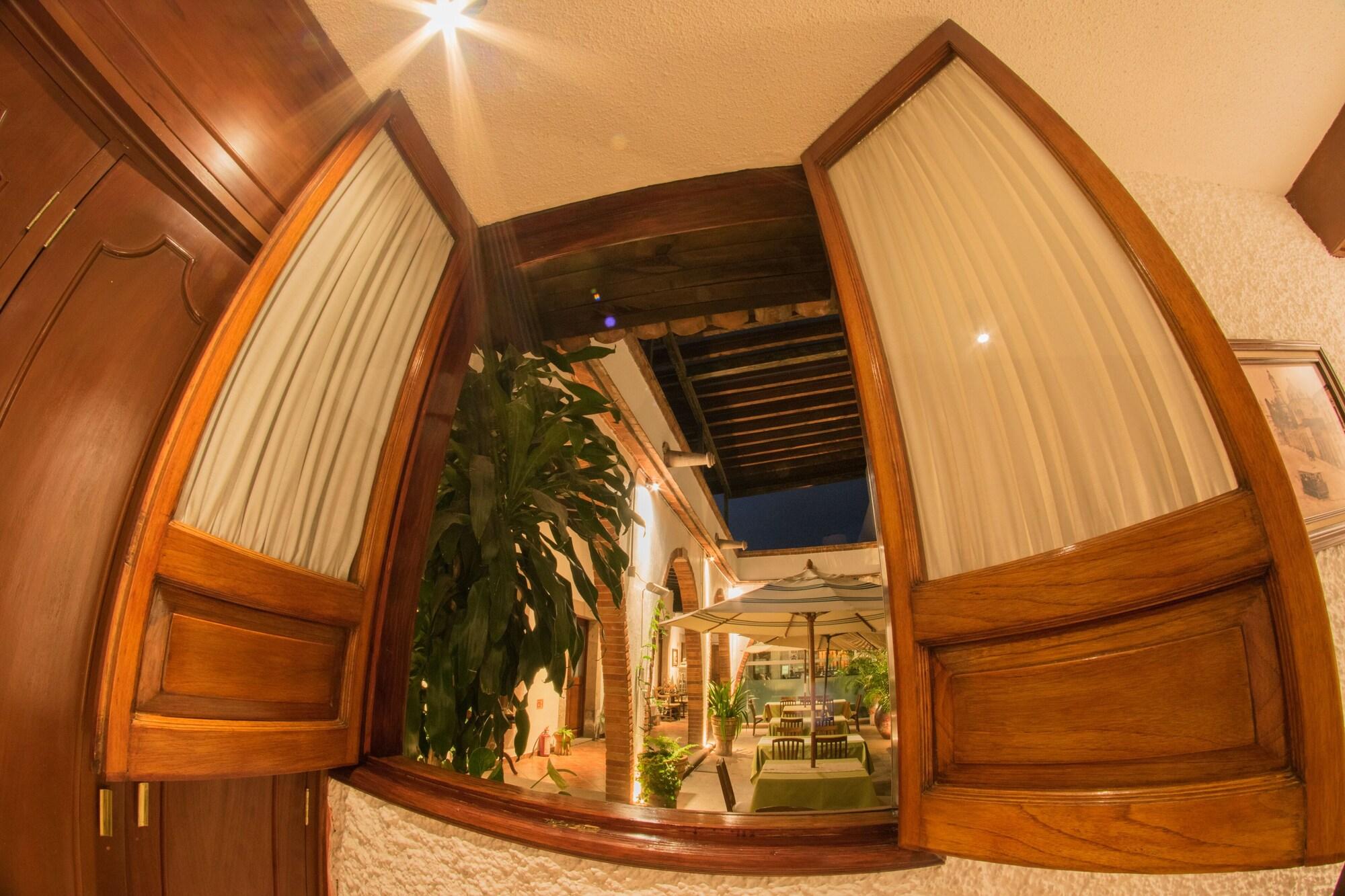 Hotel Meson De Los Remedios Morelia Esterno foto