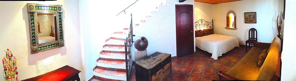 Hotel Meson De Los Remedios Morelia Esterno foto