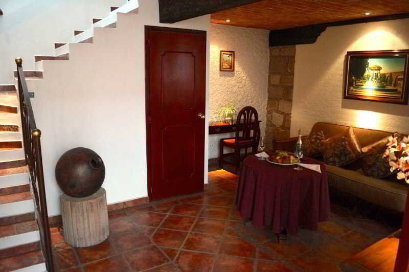 Hotel Meson De Los Remedios Morelia Esterno foto