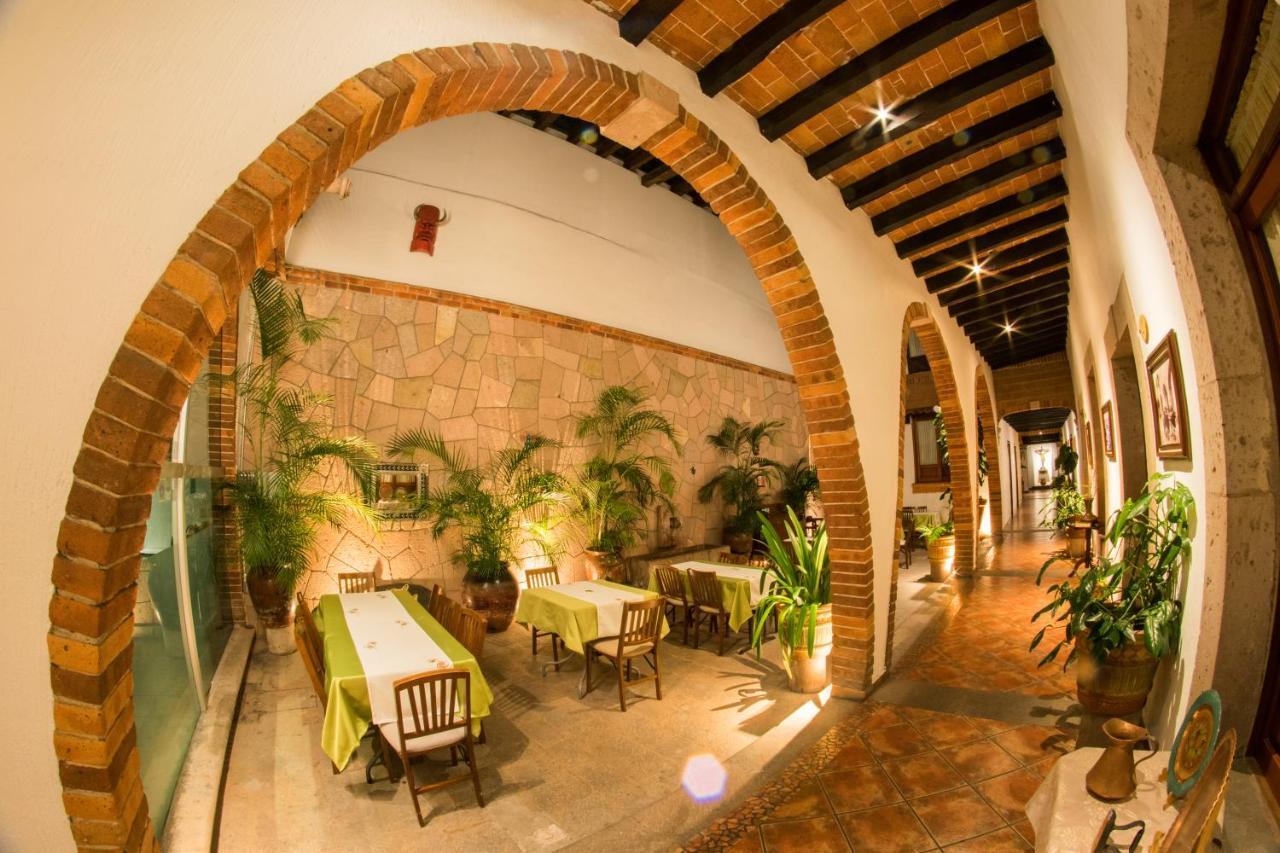 Hotel Meson De Los Remedios Morelia Esterno foto